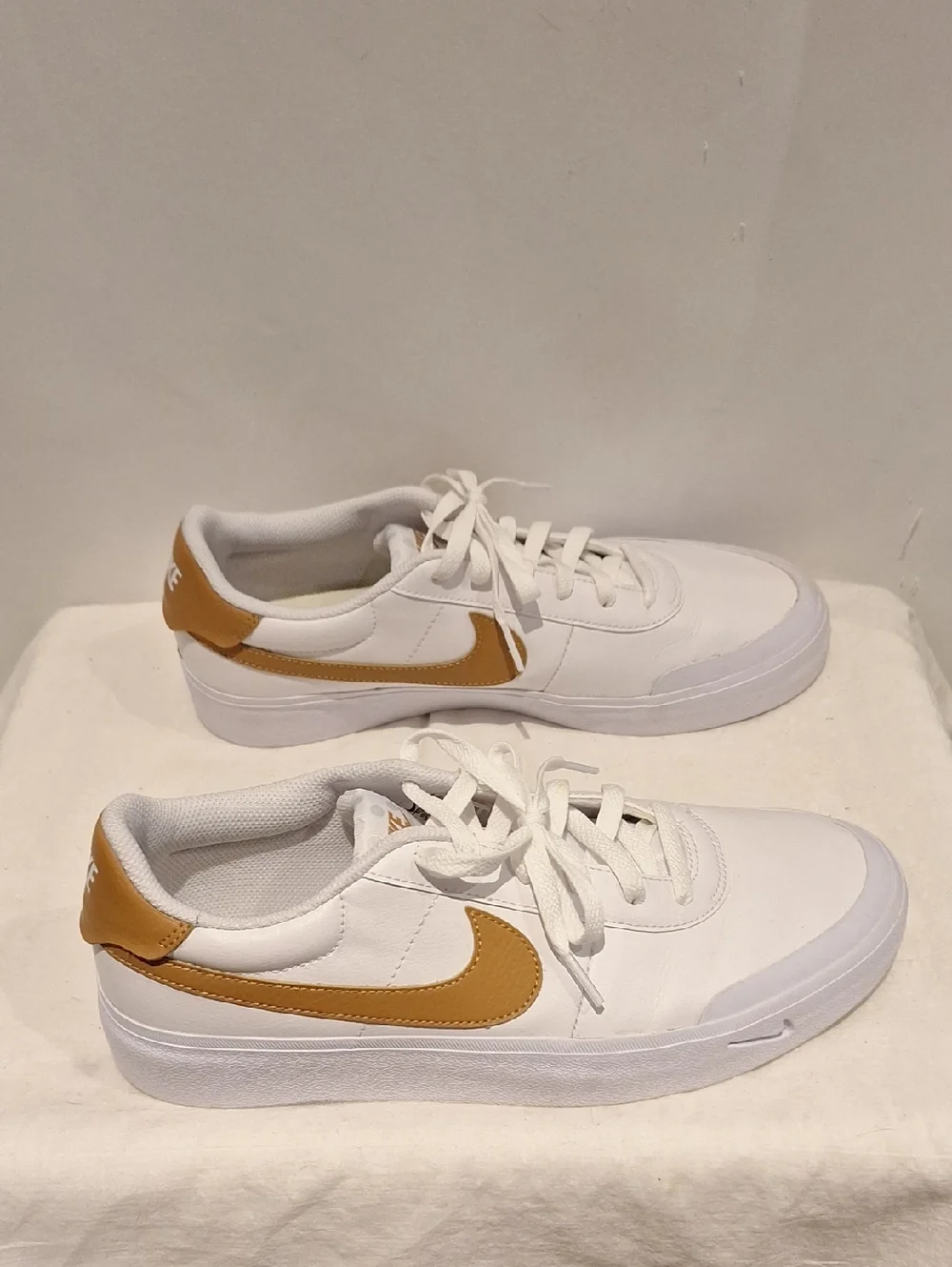 Nike Men’s Court Shot In White And Flax Sneakers Size 9